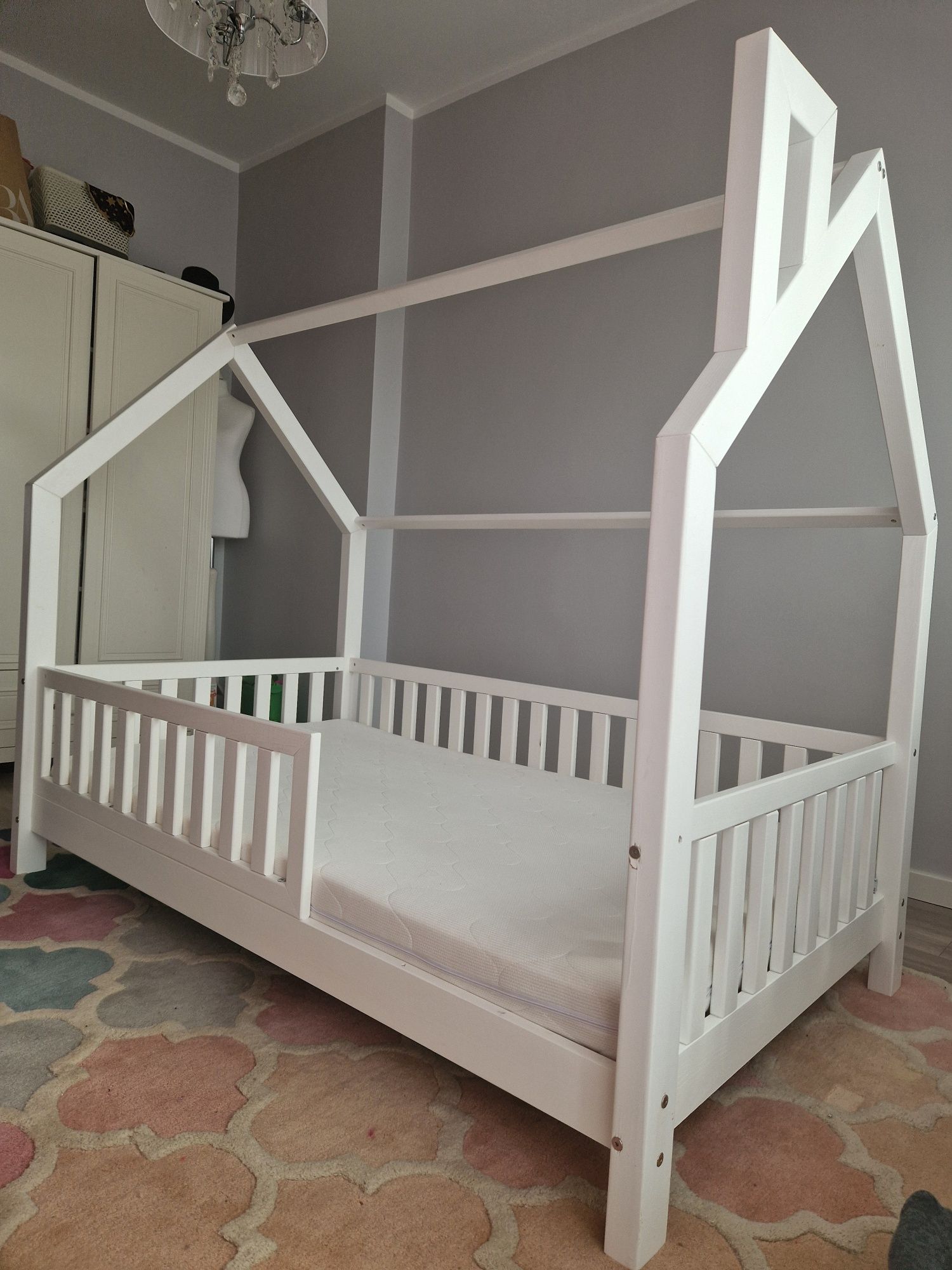 Łóżko domek z kominem Luletto 160/90