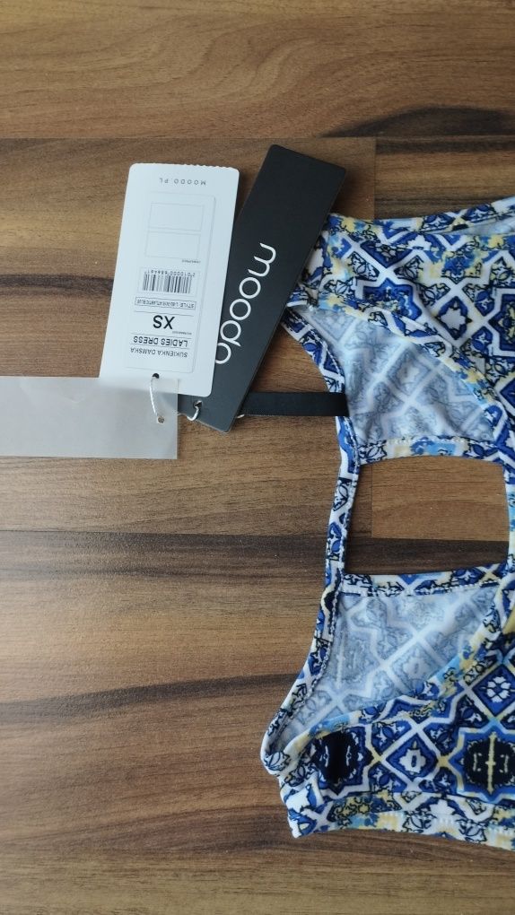 Nowa sukienka MOODO rozm. XS
