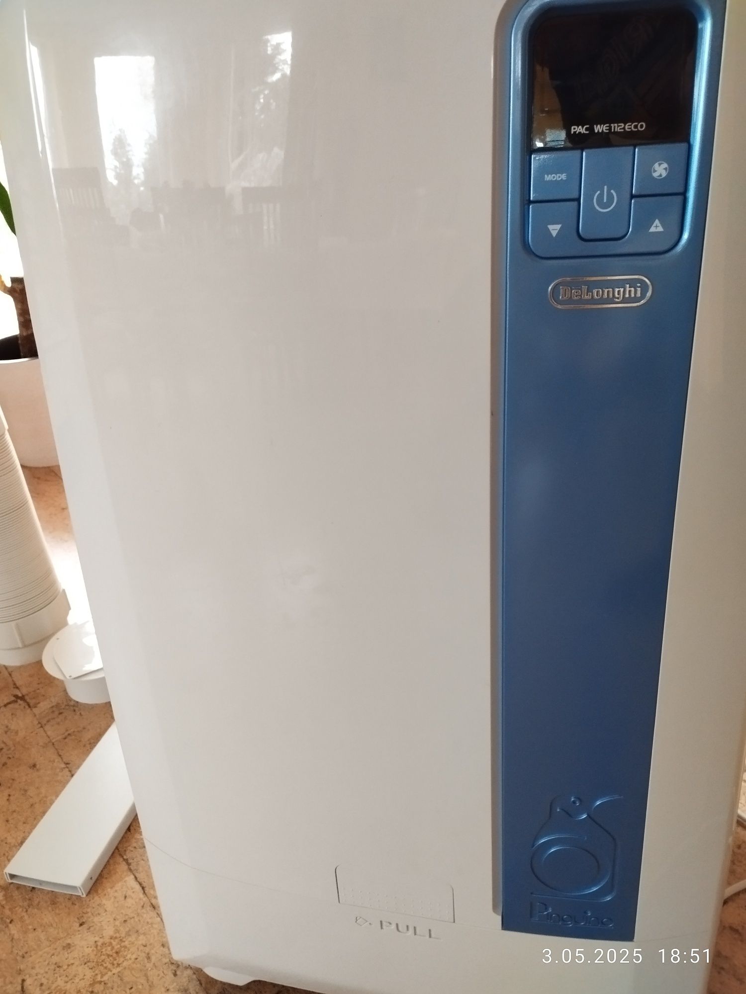 Klimatyzator DeLonghi Pinguino Type PAC WE112ECO przenośny 3w1, osusza