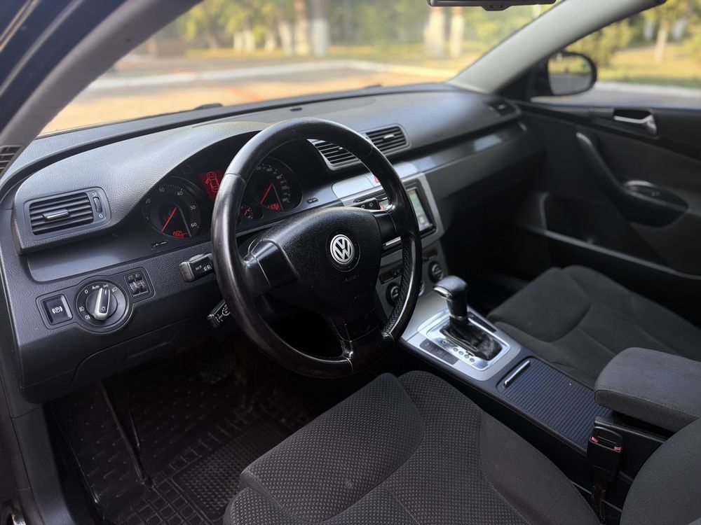 Volkswagen Passat 2.0 автомат