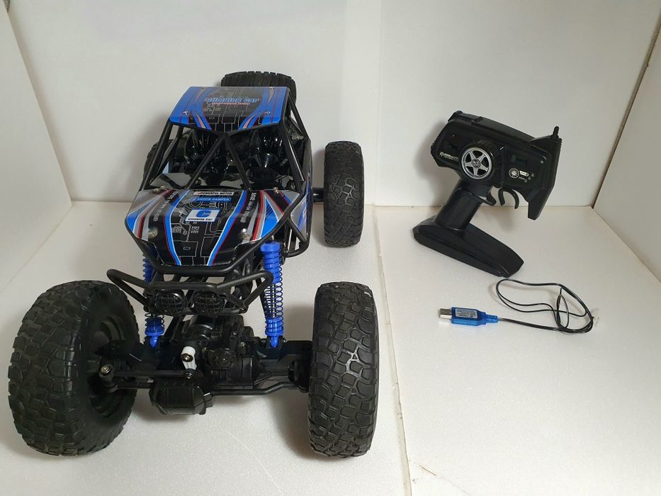 Машинка на пульте