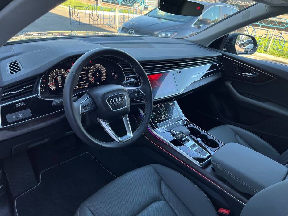 Audi Q8 2020 S-Line