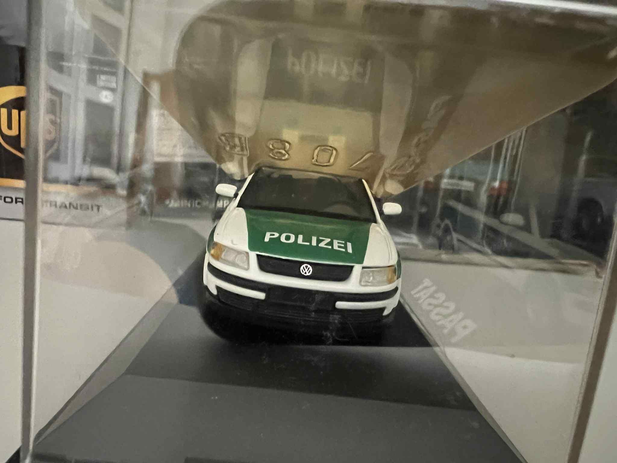 Passat B5 Polizei 1:43 Schuco