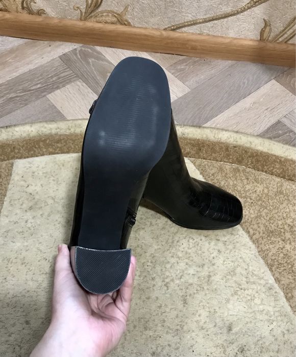 Козаки короткие 39, Кожанные ботинки, челси41р, ботинки на каблуке 41