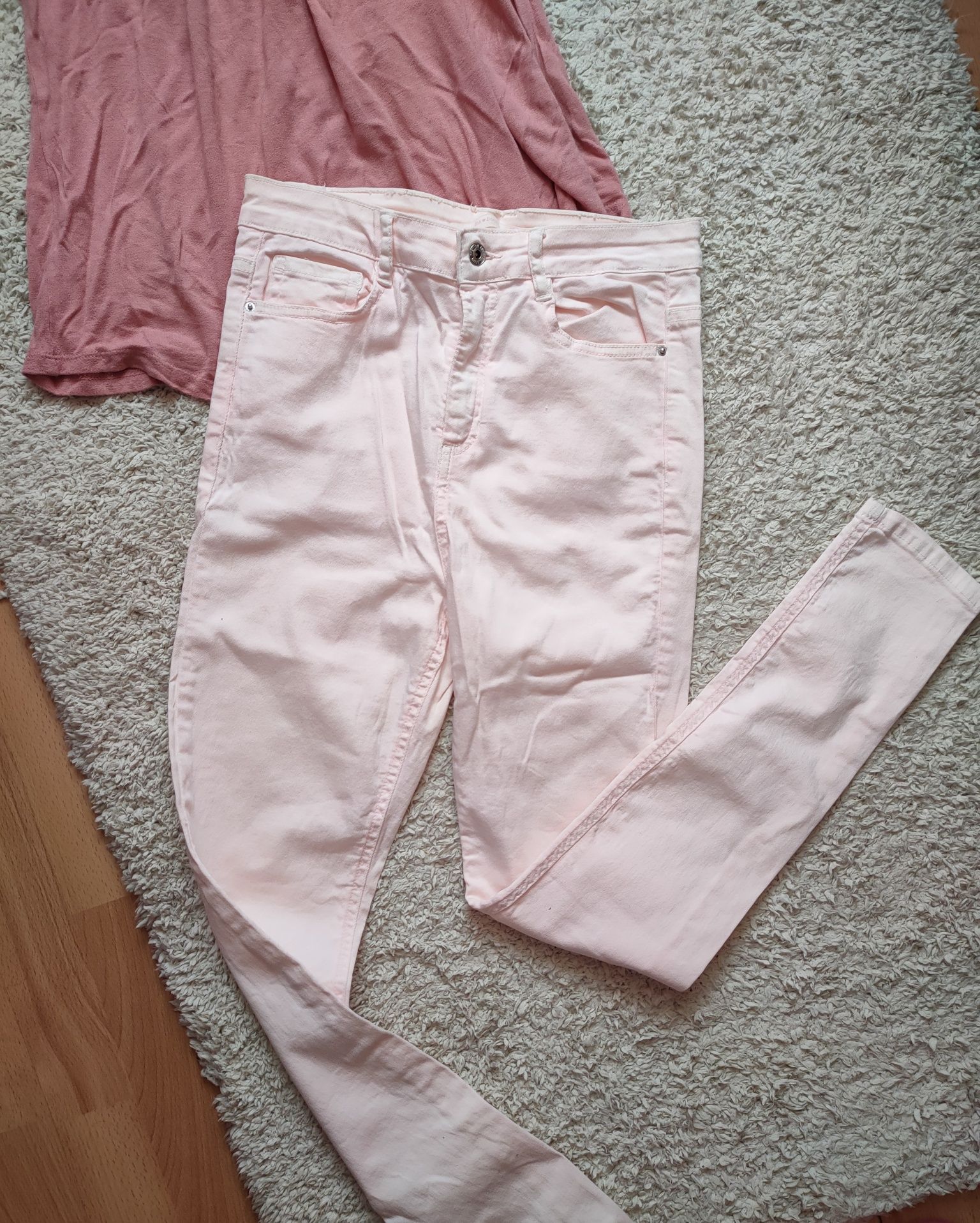 Spodnie Bershka S wysoki stan