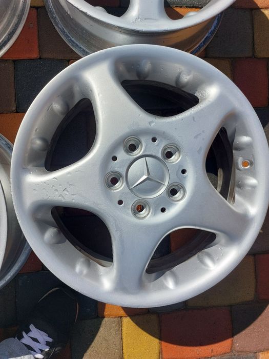 Оригінальні легкосплавні диски R16 мерседес  Aклас