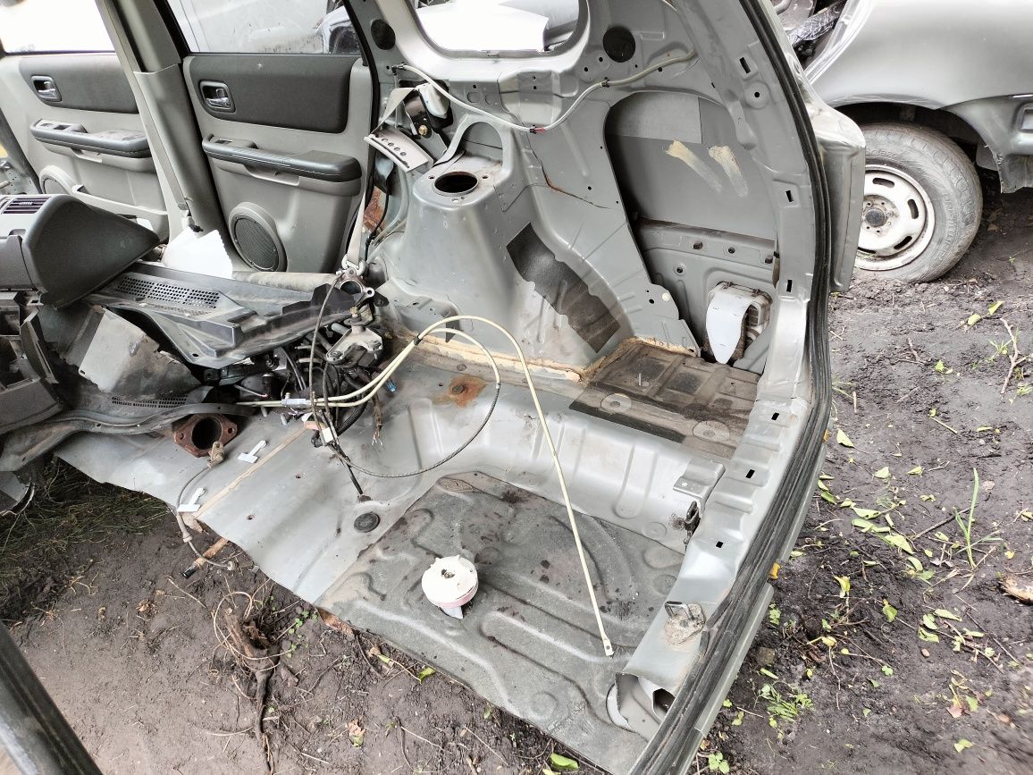 Задня Права Четверть Стакан Nissan X-Trail T30