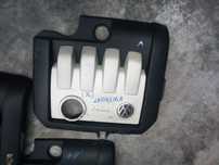 Tampa de motor Skoda, Octavia, Passat Ref: 03G103925