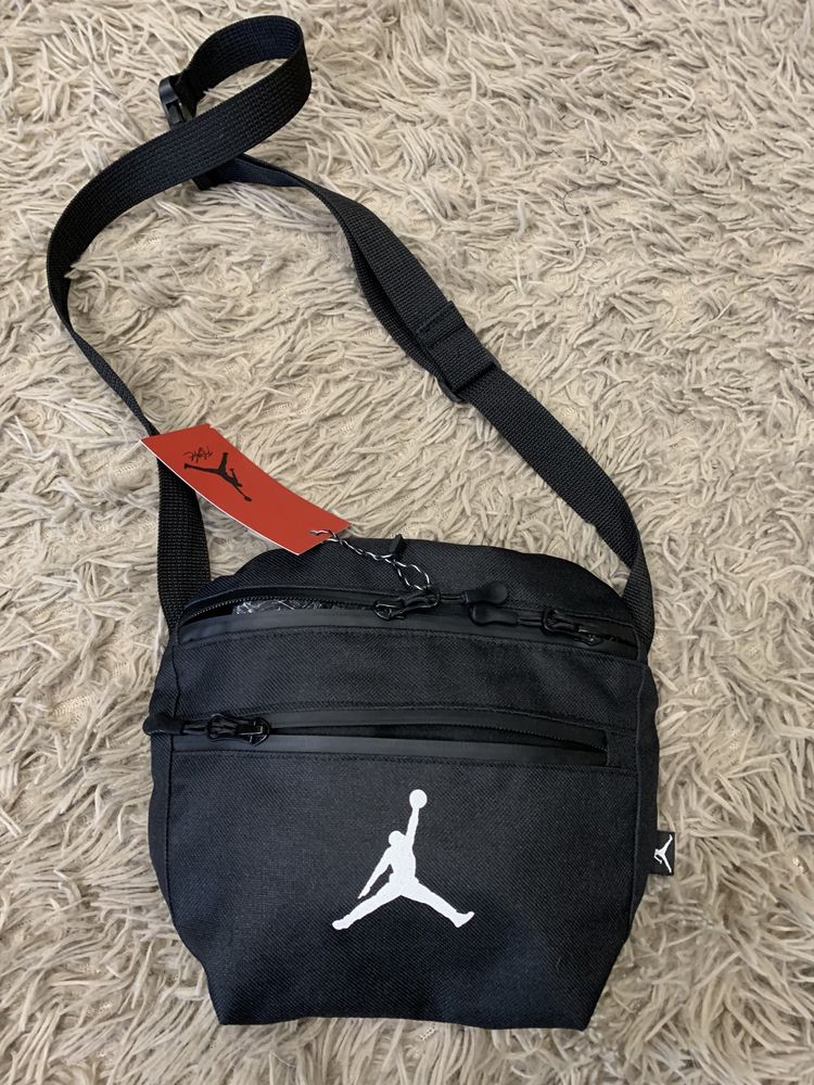 Футболка Костюм Сумка Jordan Puma  Жилеты Безрукавки Пума