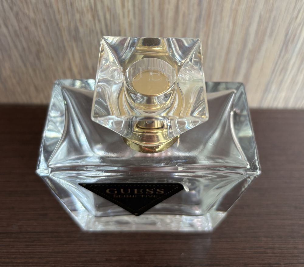 Flakon butelka po perfumie Guess 75ml