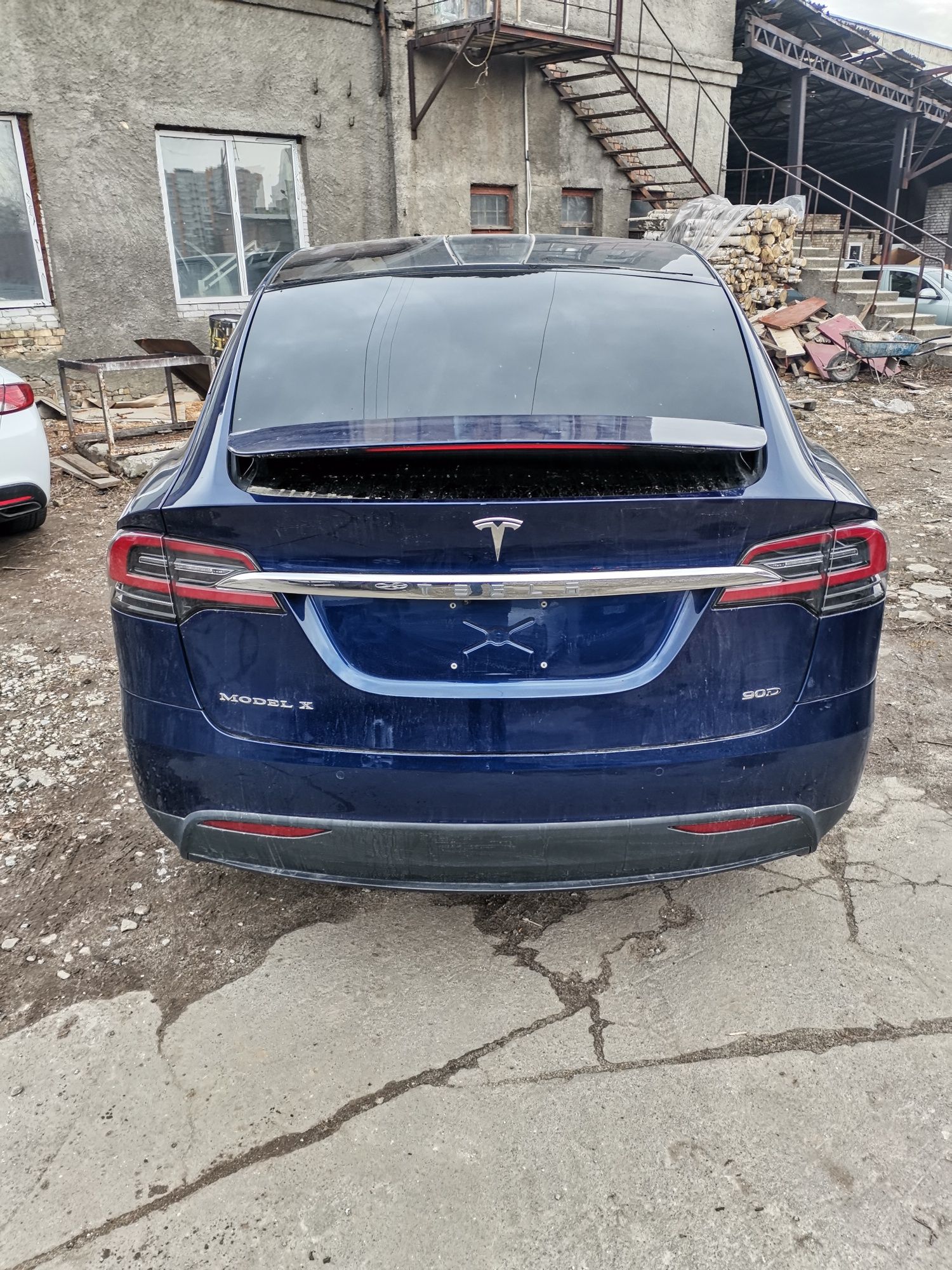 Tesla Model X 2017 разборка