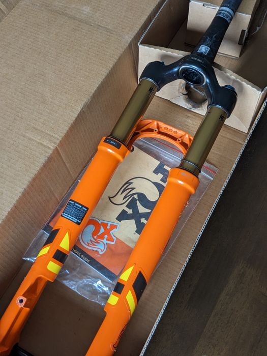 Suspensão FOX 32 SC Factory Kashima BOOST