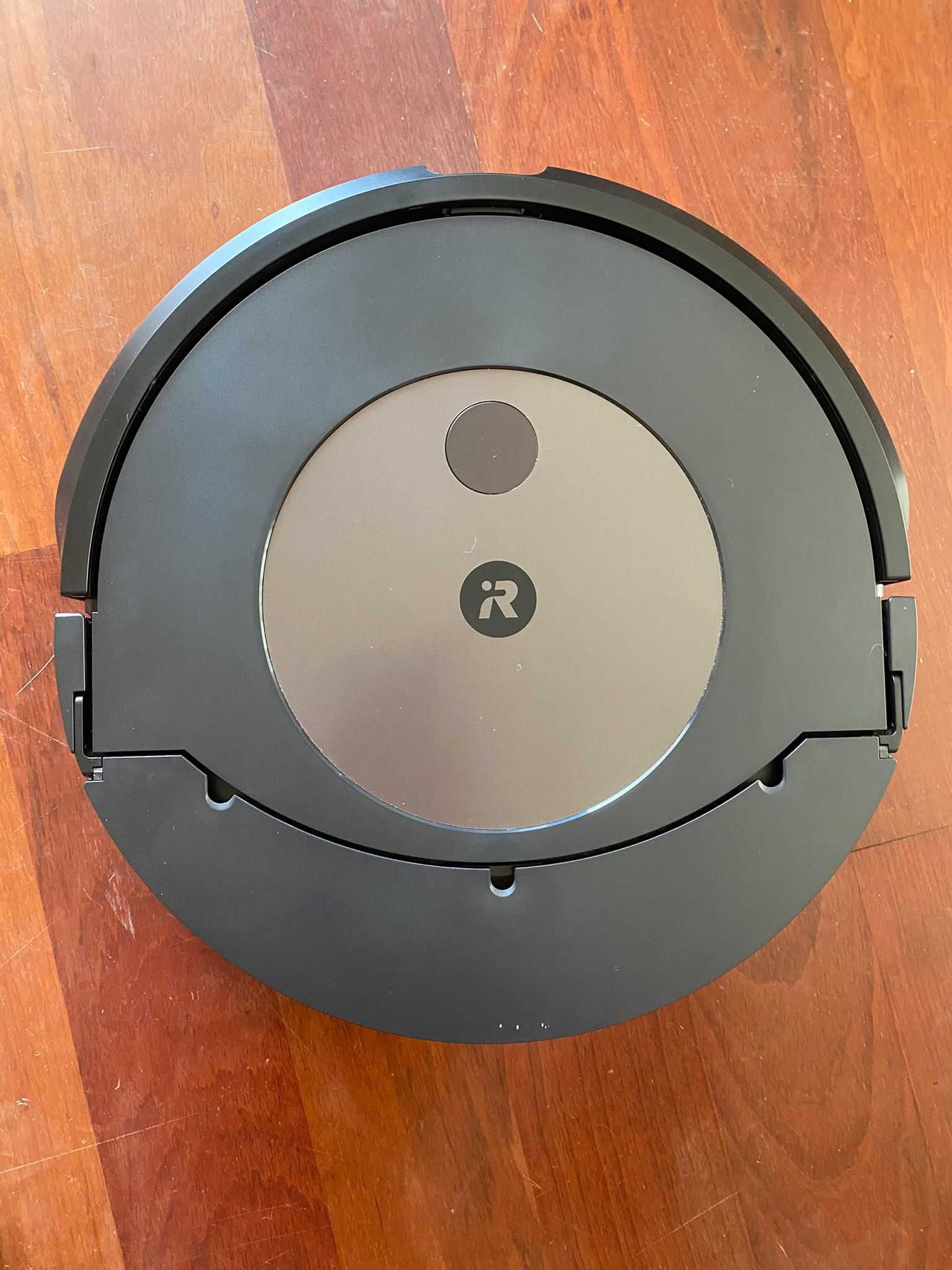 Aspirador iRobot J9+ com garantia