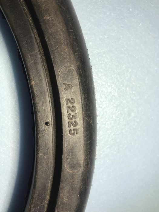 Шина прикочуючого колеса Джон Дір A22325