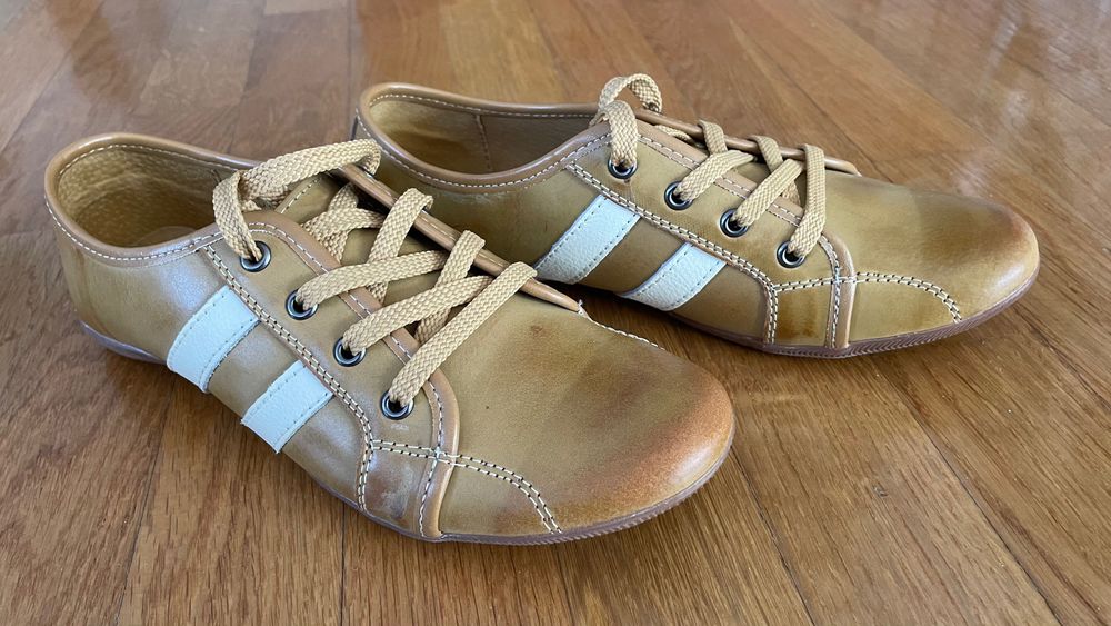 Buty sportowe / rozmiar 37