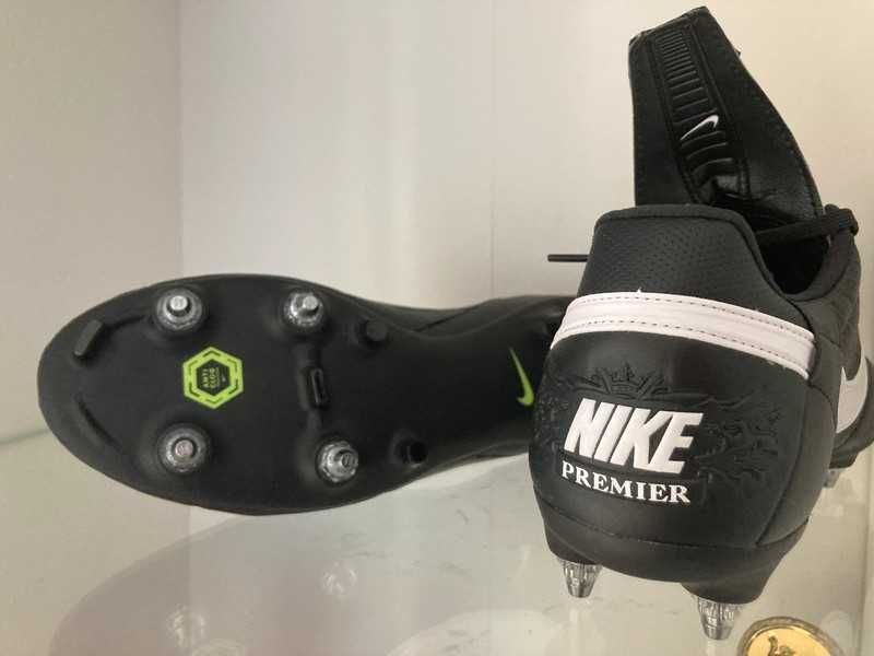 Profesjonalne buty piłkarskie wkręty Nike Premier III Sg Pro Anti-clog