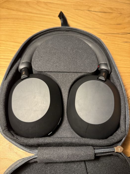 Słuchawki Sony WH-1000XM5 Czarne - Świetny stan
