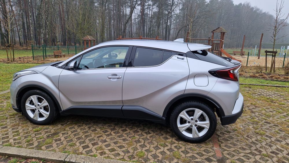 Toyota C-HR 2022/2023 rok. 1,8 122 km, 69 tyś. km.pierwszy wł. Polska