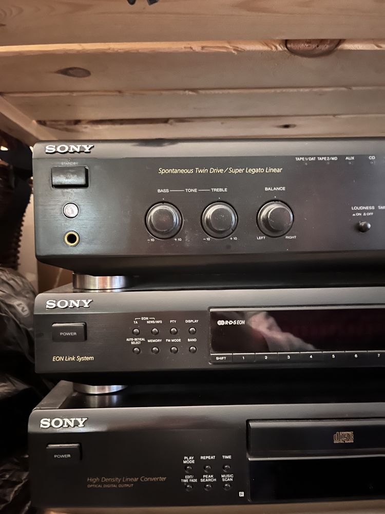 Wieża Sony czarna