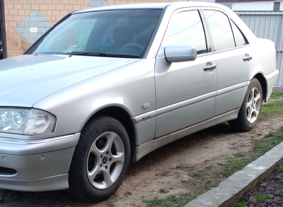 Продам Мерседес W202