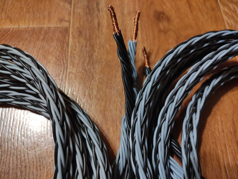 Акустический кабель Kimber Kable 8VS.  США