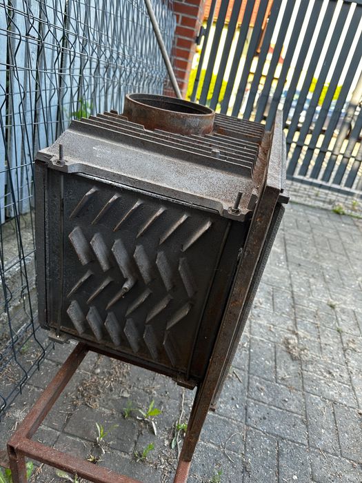 Kominek wraz z zabudowa