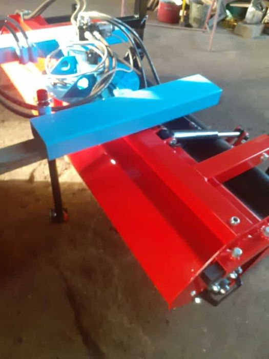 Zamiatarka  z koszem 2 m naped hydrauliczny widlak ładowarka