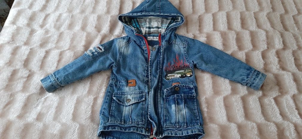 Джинсовая курточка на мальчика 3 -5 годиков