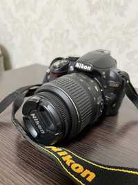 Nikon D3100 дзеркальний фотоапарат