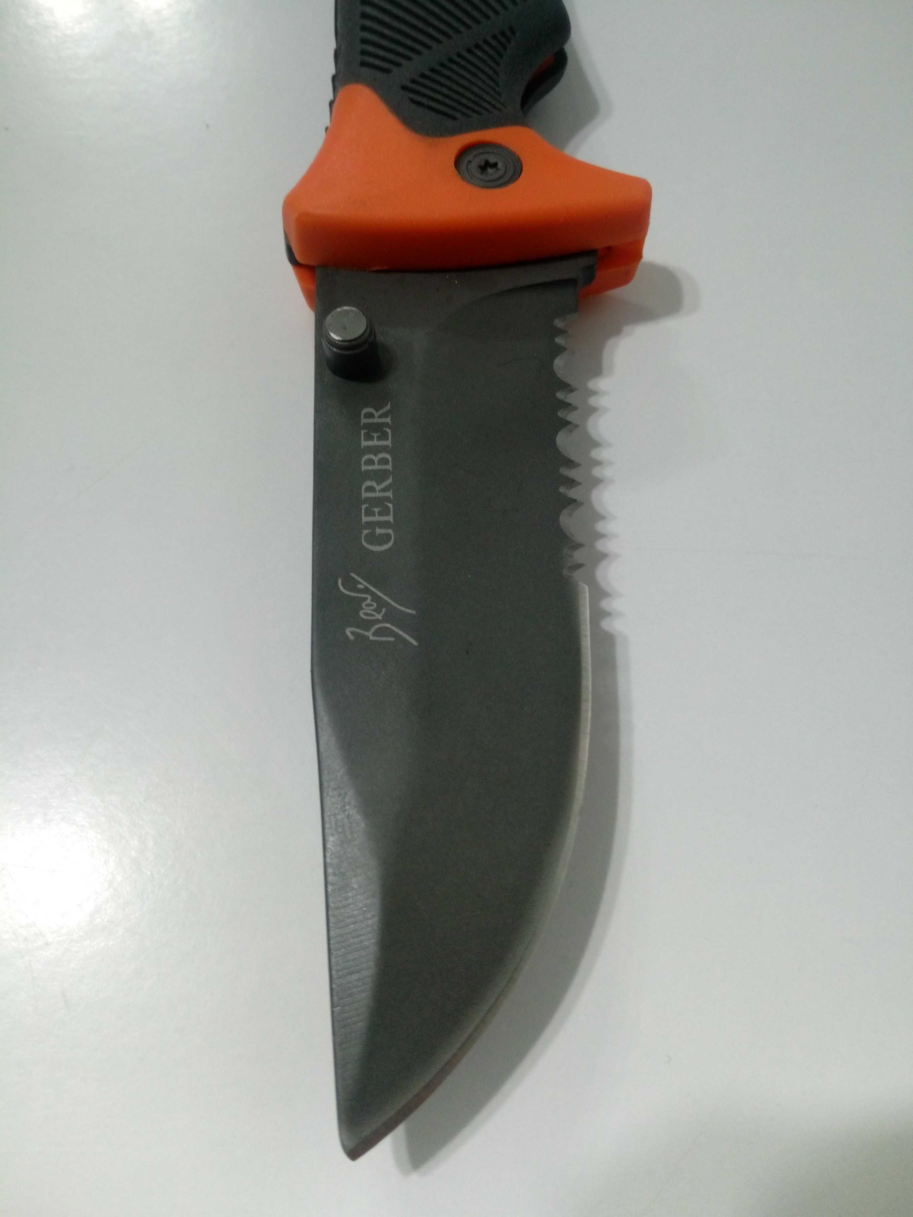 Nóż B G Sheat Knife 21,5cm + pokrowiec