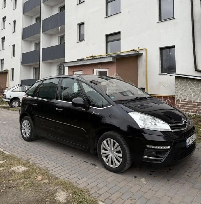 Продам сімейне авто в чудовому стані