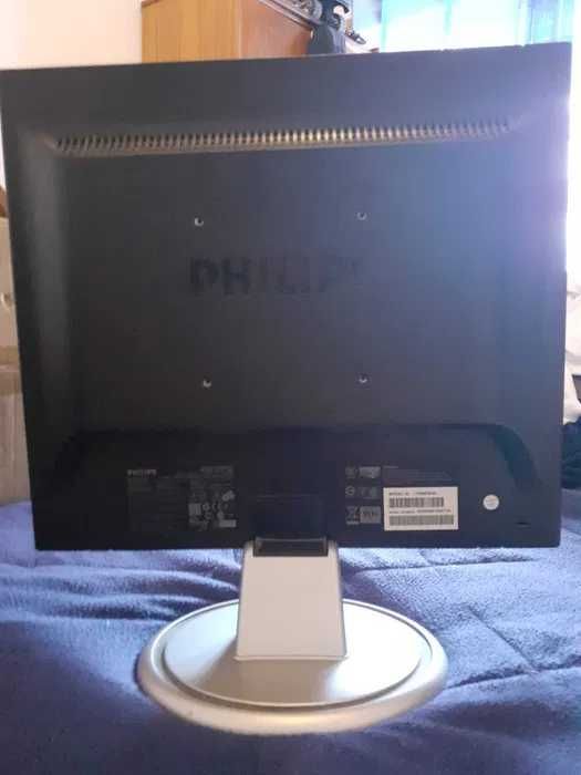 Monitor LCD Philips 170S 60Hz VGA (Sem Cabos)