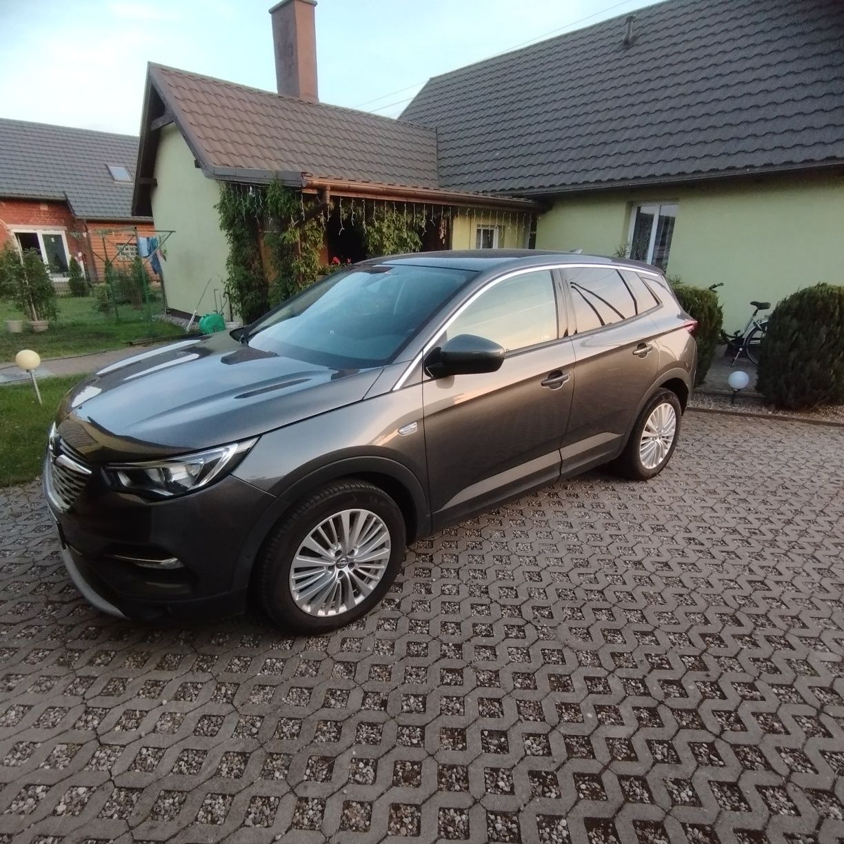 Opel Grandland x