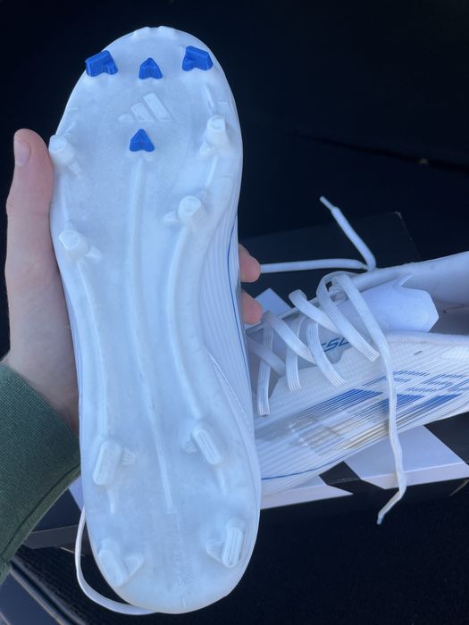 Chuteiras adidas  F50 novas