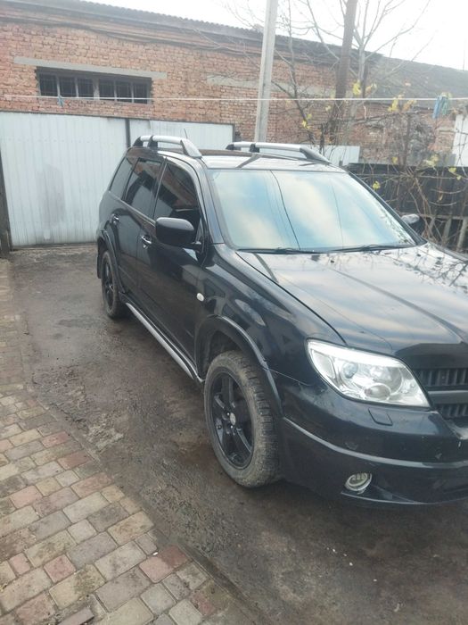 Митсубиси Аутлендер