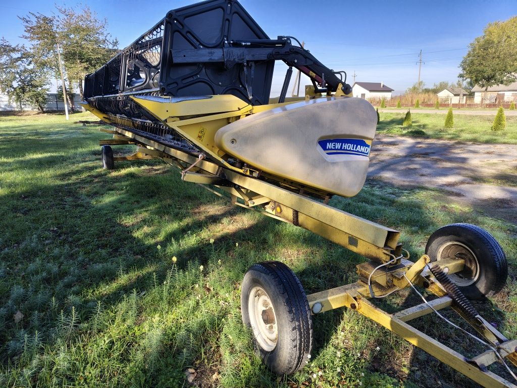 Зернозбиральний комбайн New Holland CX 8080 + 2 жатки та візок