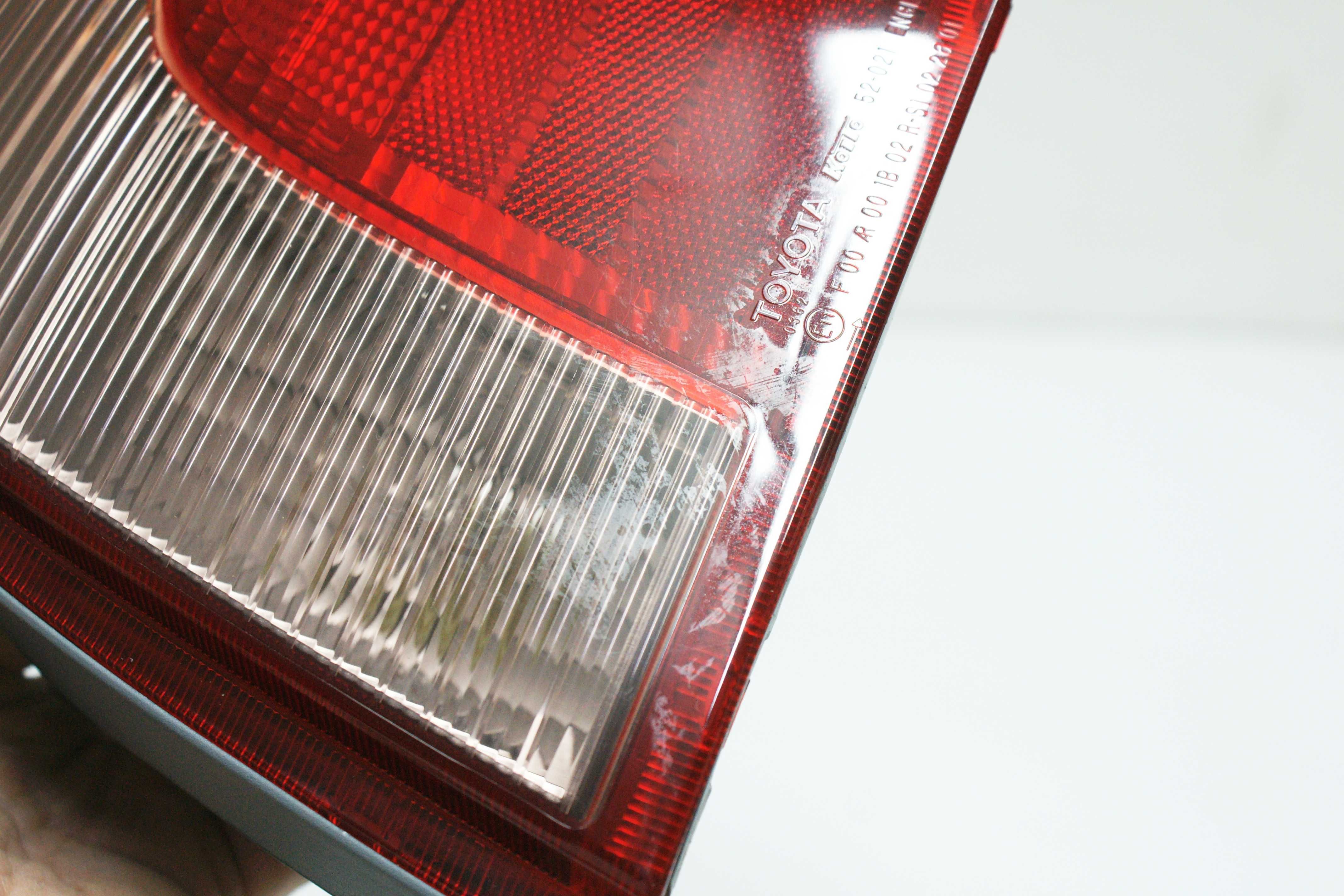 Lampa tył tylna prawa OE Toyota YARIS I P1 01/2001-10/2005 SCP1 NLP10