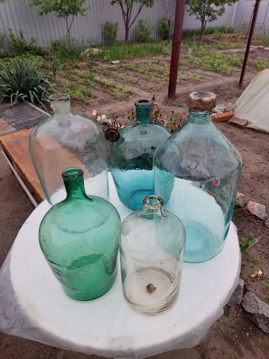 Бутиля різних об'ємів