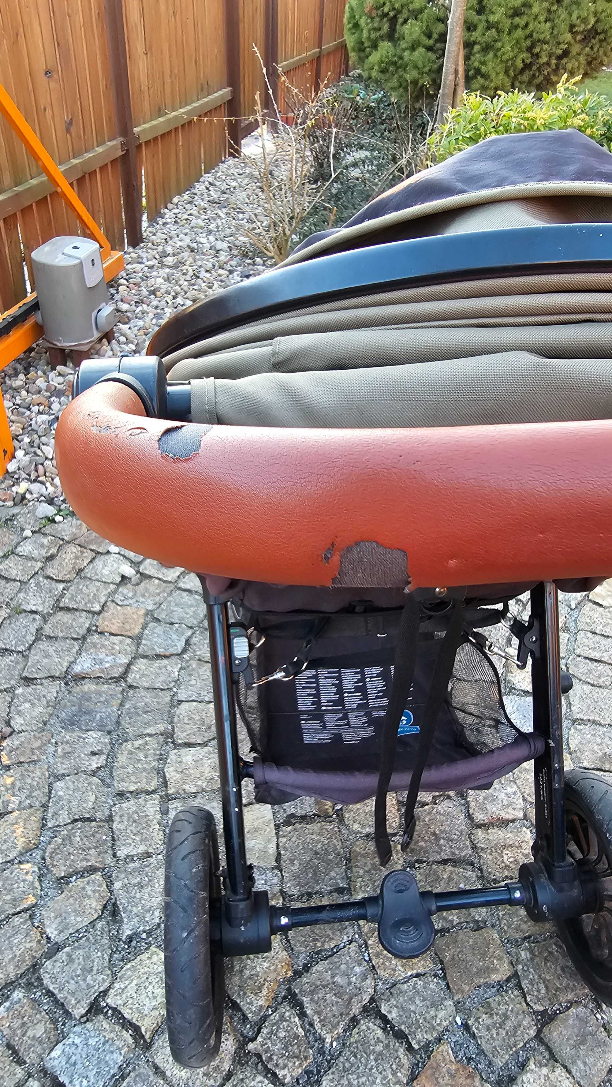 Wózek spacerowy spacerówka Petite&Mars Street+ Air olive khaki