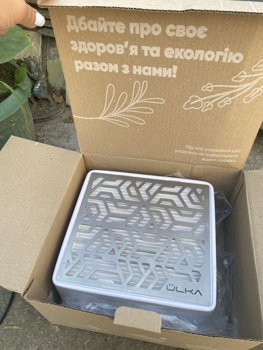 Витяжка для манікюра