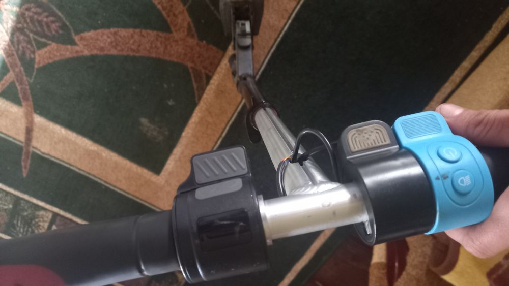 Продам  електро самокат allmove