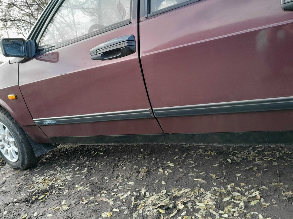 Автомобіль Ваз 2109