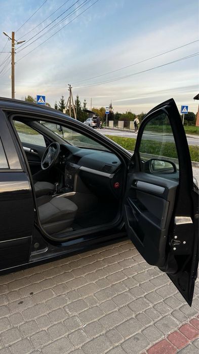 Продам Opel Astra H,авто у Львові