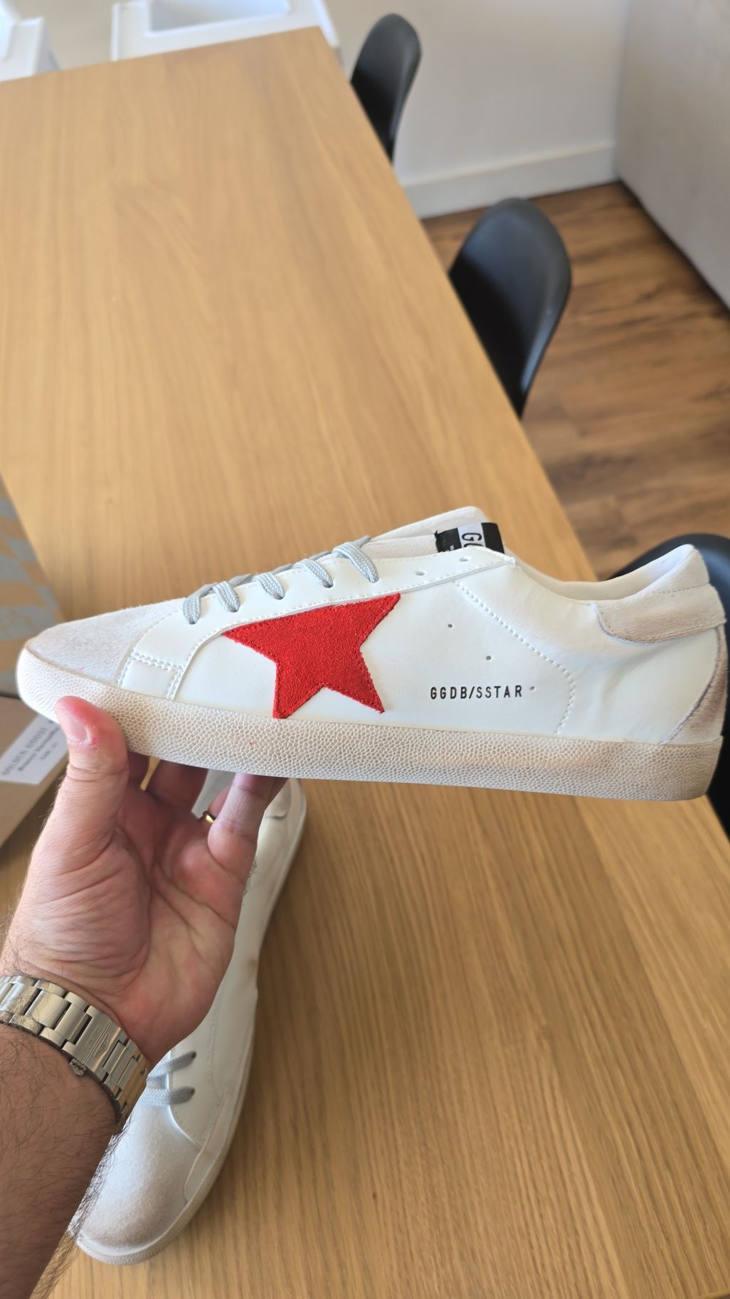 Golden goose Novas