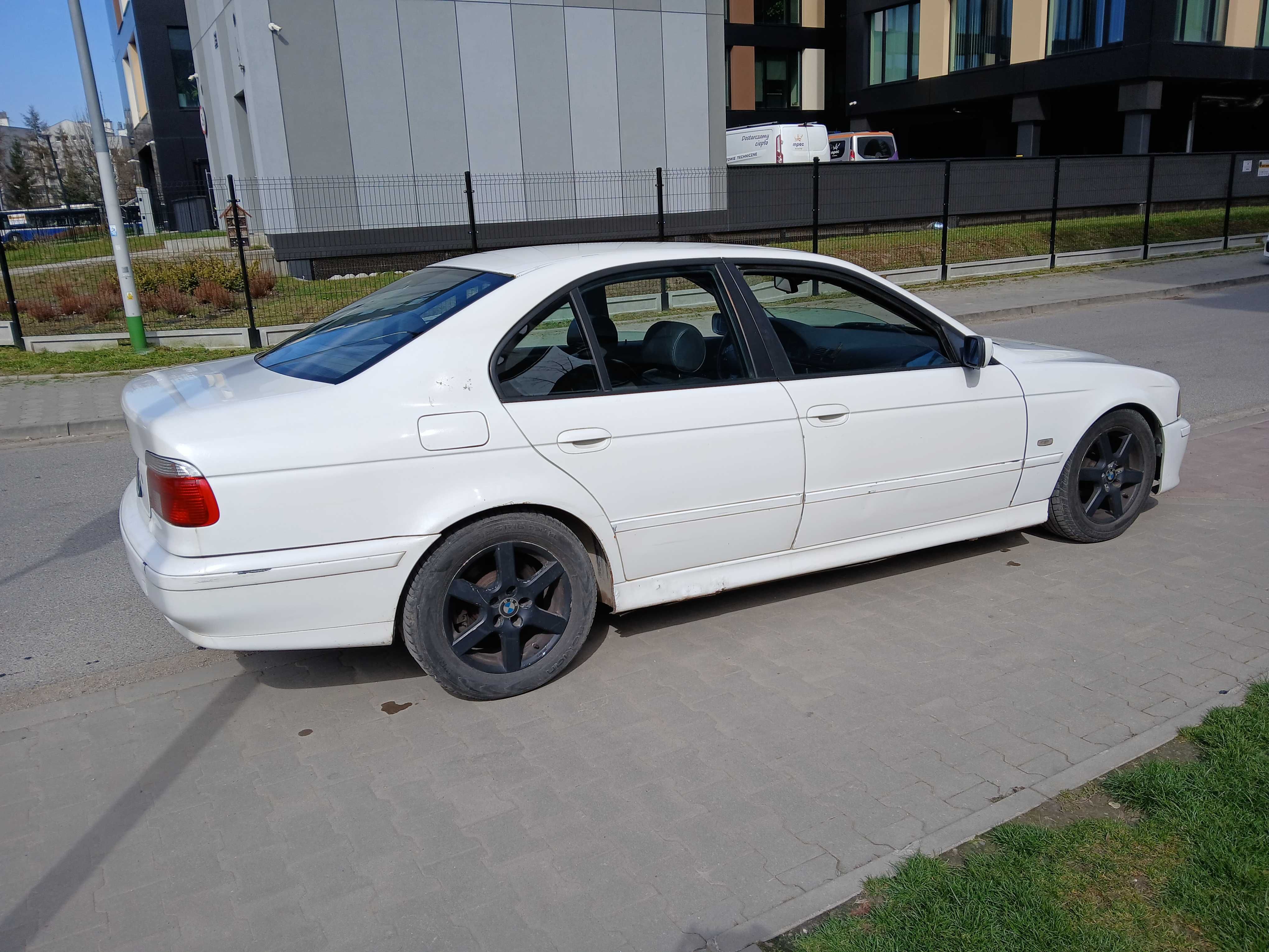 BMW E39-530 D Skóra / Klima /Xenon