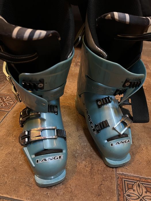 Черевики для лиж