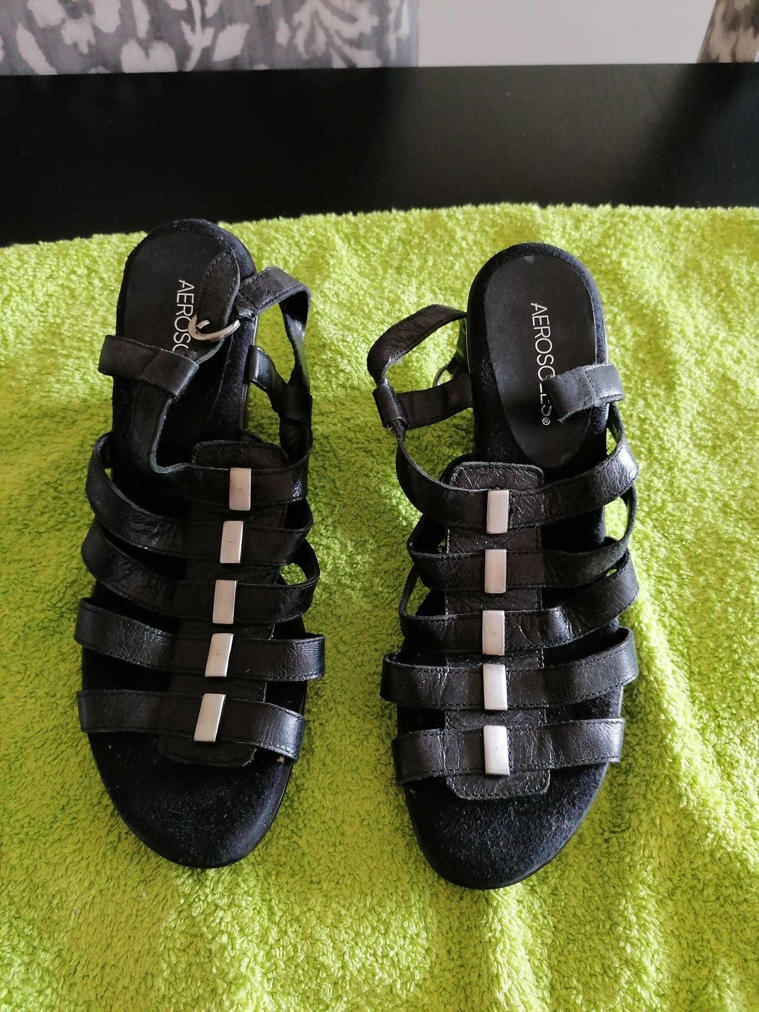 Sapato aberto, preto