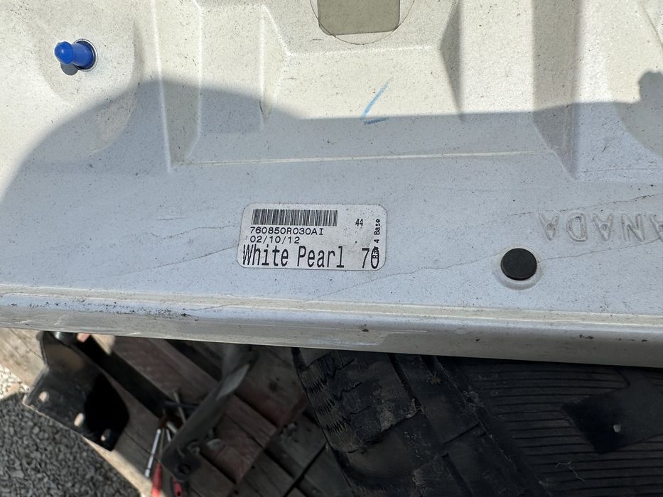 Спойлер кришки задній двері ляди Toyota Rav 4 2012