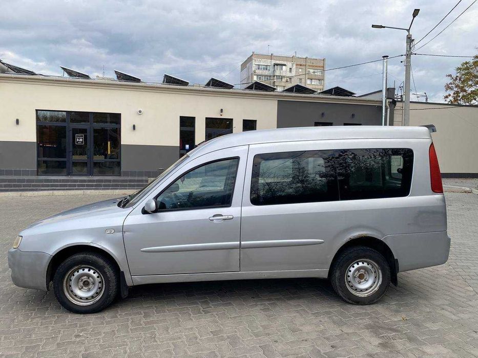 Продам Chery Karry