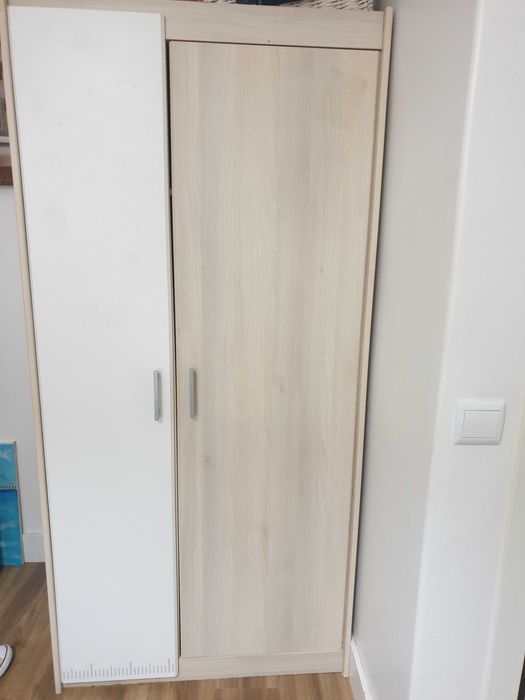 Quarto juvenil usado